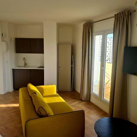 Paris Balcony Top Floor Room المظهر الخارجي الصورة
