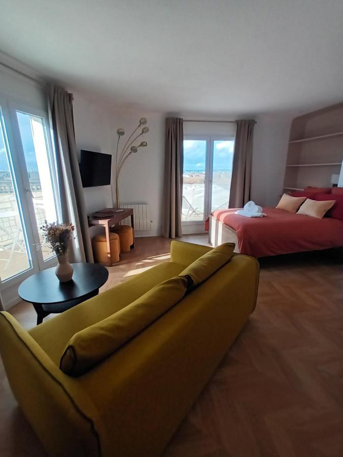 Paris Balcony Top Floor Room المظهر الخارجي الصورة