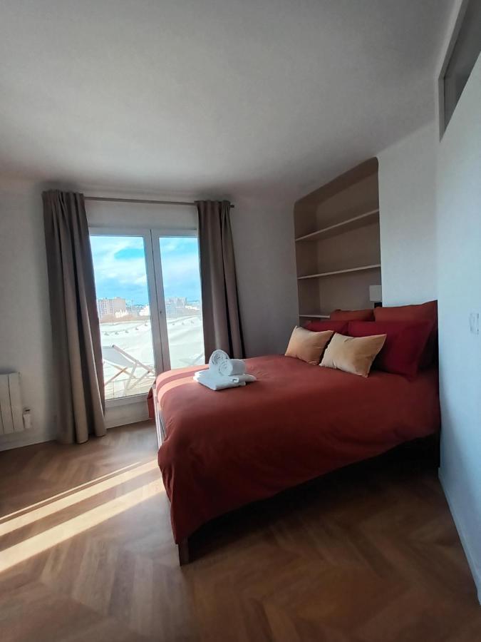 Paris Balcony Top Floor Room المظهر الخارجي الصورة